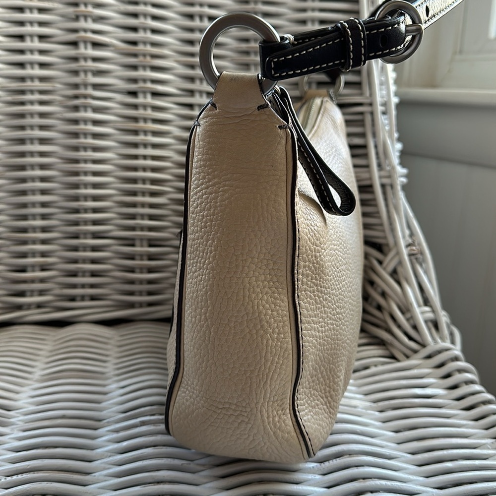 COACH Chelsea Beige Pebbled Leather Shoulder Bag - Picture 12 of 16